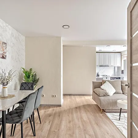 Apartment Sviesus Ir Jaukus Apartamentai Su Balkonu *